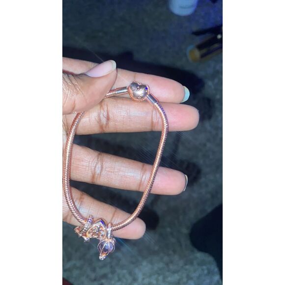 Pandora Moments Sparkling Rose-Gold Heart Charm Bracelet | 19 cm - Picture 3 of 8